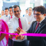 අඩු ආදායම්ලාභී පවුල්වල වැඩිහිටියන්ට හැඳුනුම්පත් ලබා දීමේ කඩිනම් වැඩසටහනක්